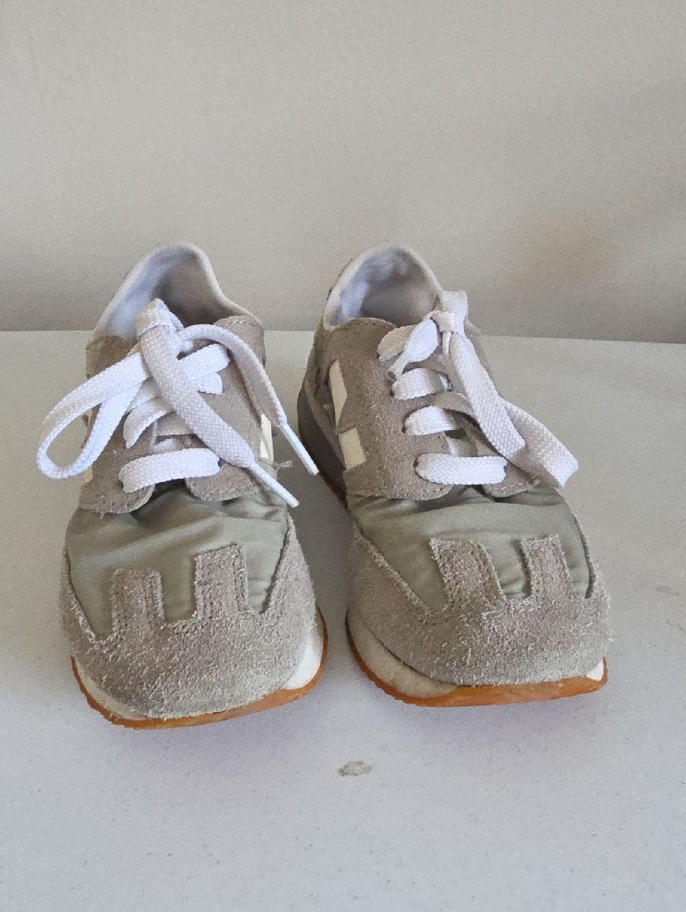NEW BALANCE | Vintage Style U320 sneakers grey suede Sz 5 - Picture 2 of 5